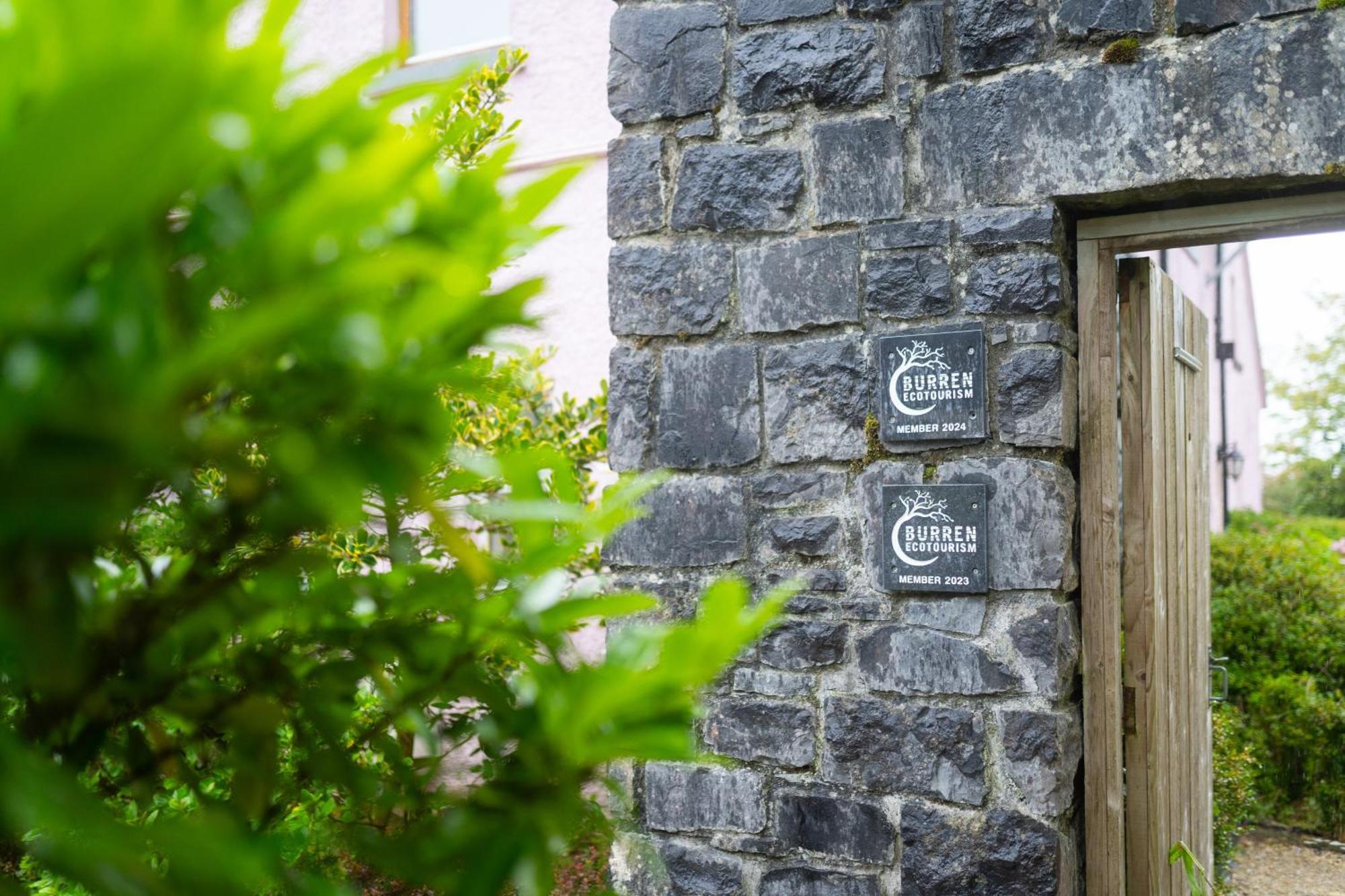 Burren Court Lodge Ballyvaughan Exterior foto